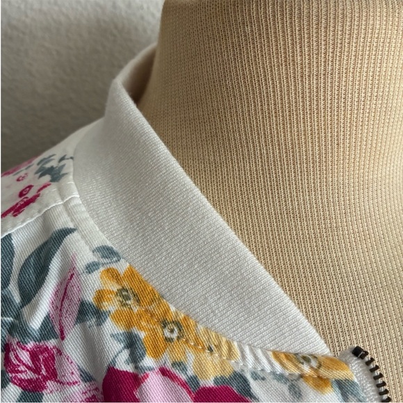 Torrid floral bomber jacket - Picture 4 of 8